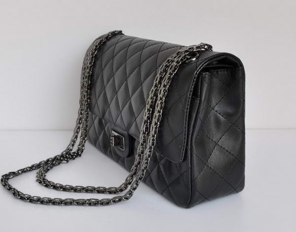 Chanel A30226 Classic Flap Bag Clafskin Black