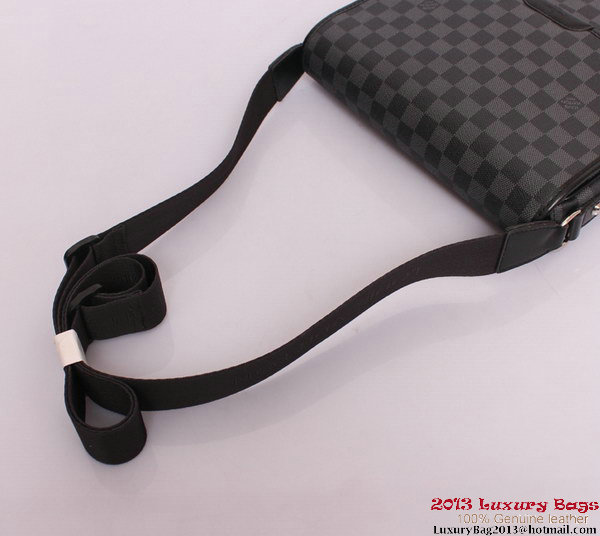 Louis Vuitton Damier Graphite Canvas Messenger Bag N56715