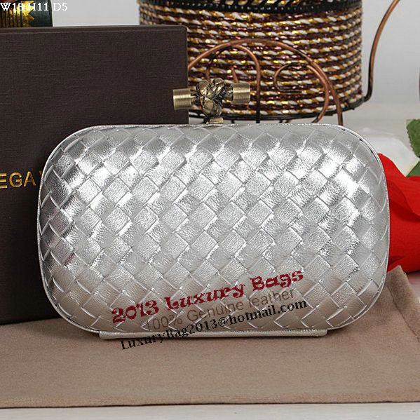 Bottega Veneta Intrecciato Sheepskin Impero Ayers Knot Clutch 11308 Silver