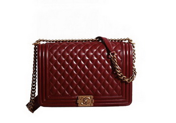 Chanel Boy Flap Shoulder Bag in Burgundy Original Leather Gold