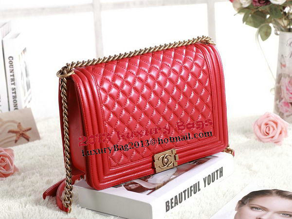 Chanel Boy Flap Shoulder Bag in Red Original Leather Gold