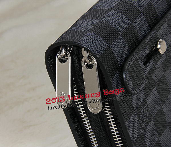 Louis Vuitton Damier Graphite Canvas Clutch M079