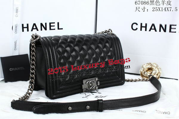 Boy Chanel Flap Shoulder Bags Sheepskin Leather A67086 Black