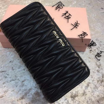 miu miu Matelasse Nappa Leather Wallet MM30150 Black