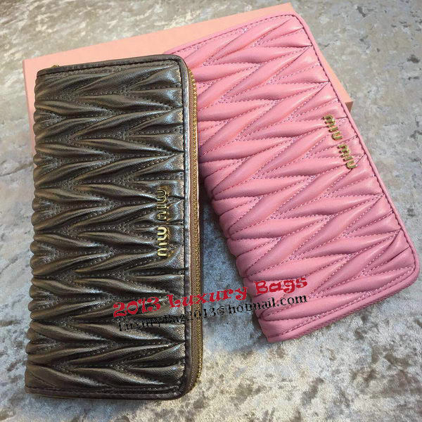 miu miu Matelasse Nappa Leather Wallet MM30150 Pink