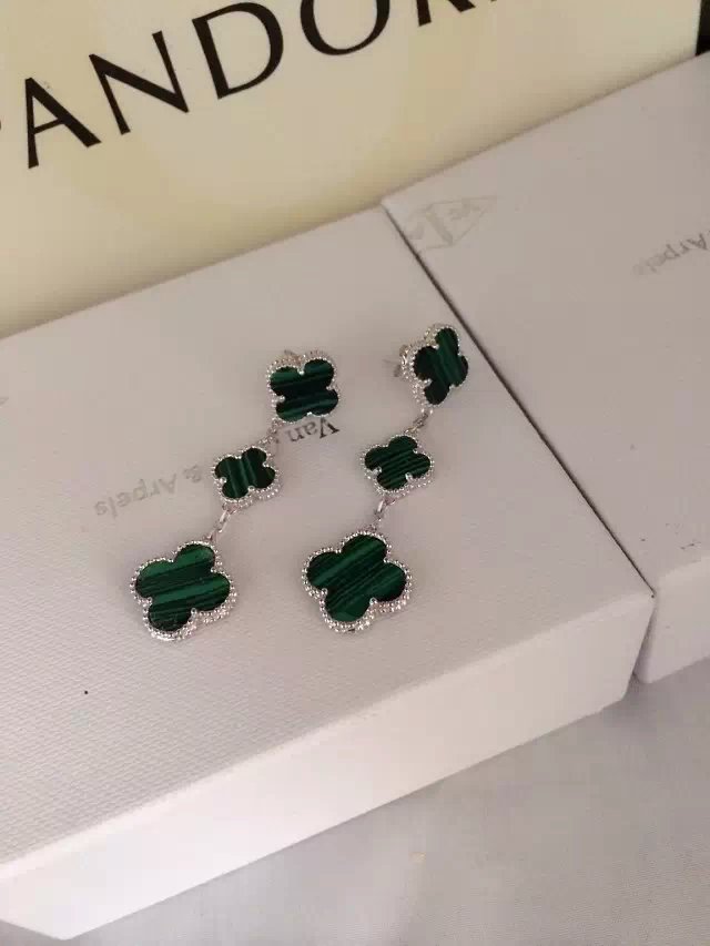 Van Cleef & Arpels Earrings VCA1214010