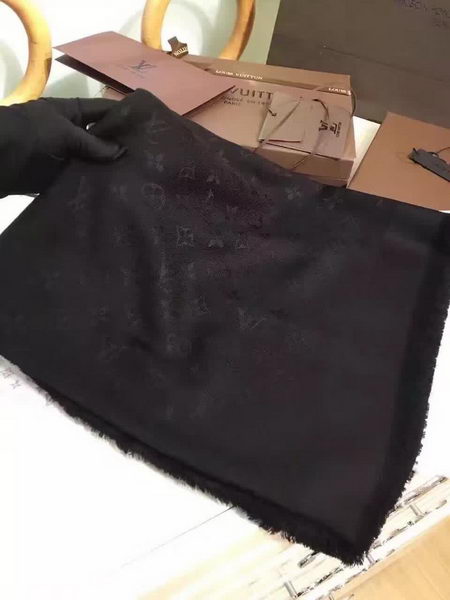 Louis Vuitton Scarf LV0094