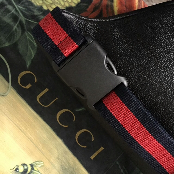 Gucci Calfskin Leather Pocket 493869 Black