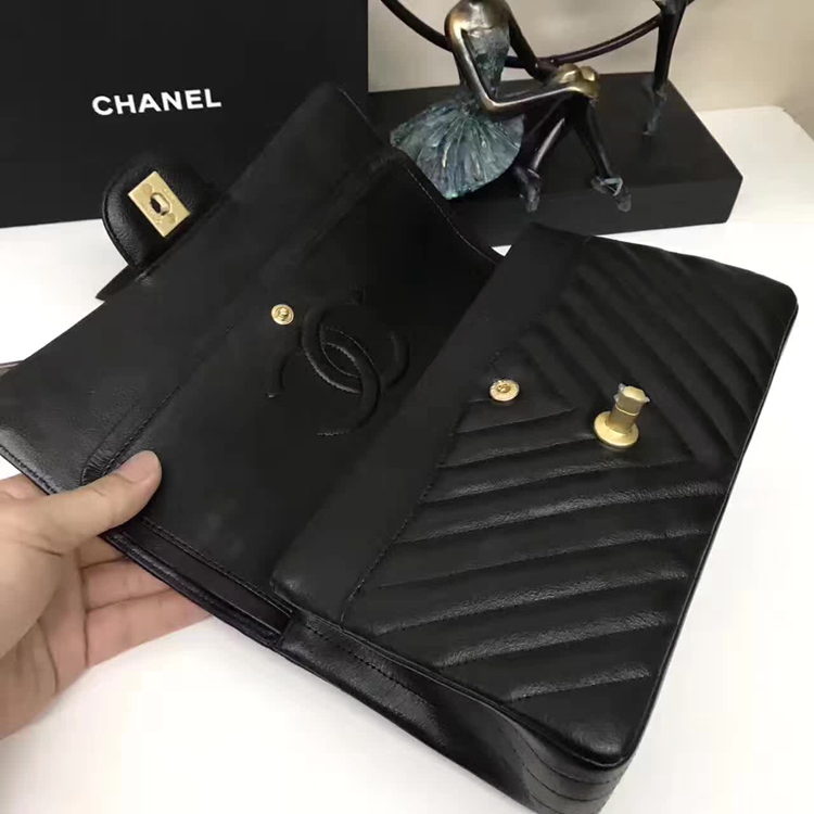 Chanel Flap Shoulder Bags Black Sheepskin Leather A1112 Glod