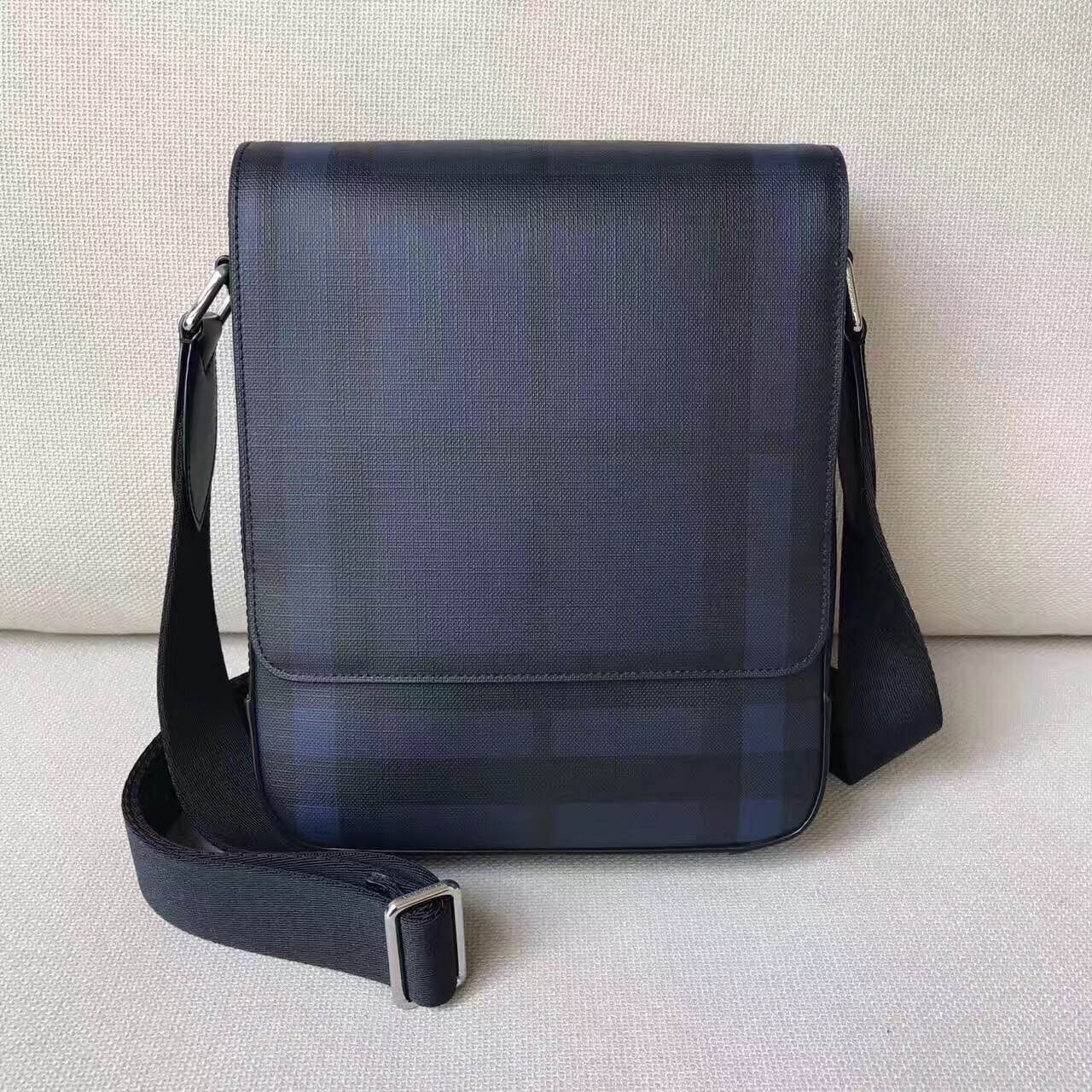 BurBerry Messenger Bag in Haymarket Check BU38890 Blue&Black