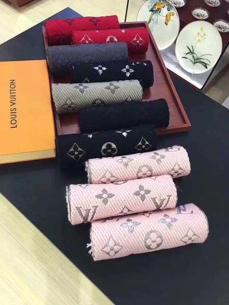 Louis Vuitton Scarf LVS7760C