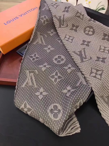 Louis Vuitton Scarf LVS7760D