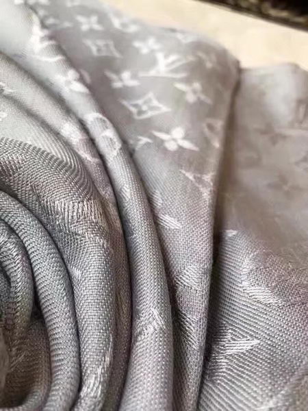 Louis Vuitton Scarf LVS919168B