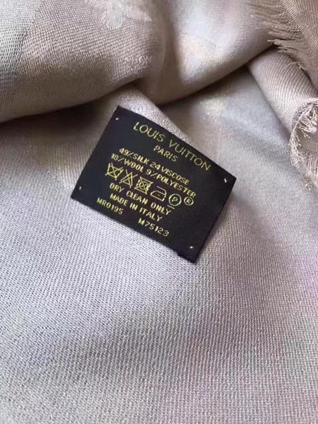 Louis Vuitton Scarf LVS92110G