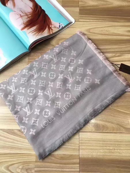 Louis Vuitton Scarf LVS9213A