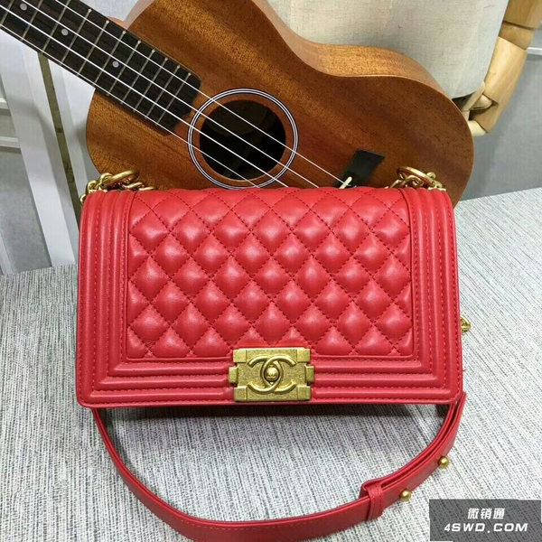 Boy Chanel Flap Shoulder Bag Sheepskin Leather 67086A Red