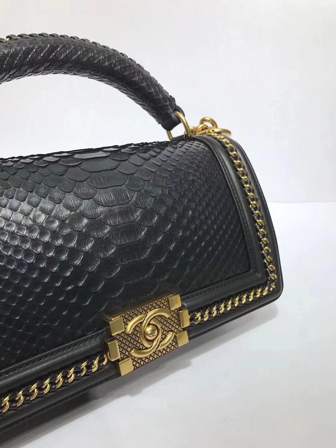 Boy Chanel Flap Shoulder Bag original Snake leather 67086 black