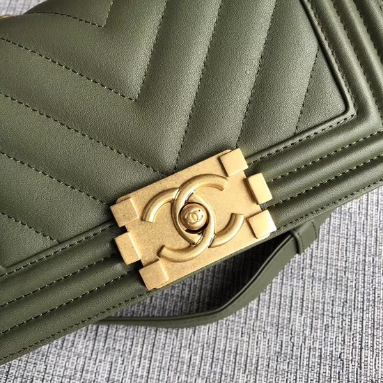 Chanel Le Boy Flap Shoulder Bag Original Calf leather A67085 green Gold Buckle