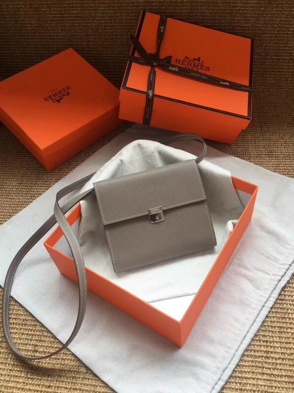 Hermes Clutch Epsom calfskin H0589 grey