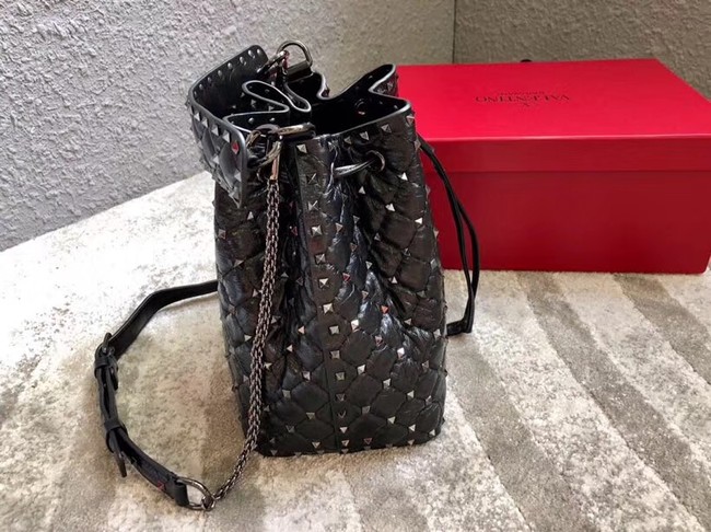 VALENTINO Rockstud leather bucket bag A0059L black