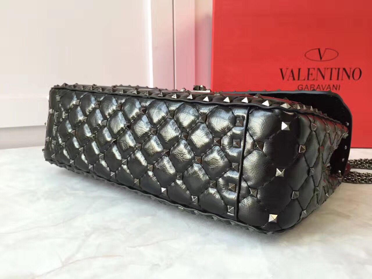 VALENTINO Spike quilted leather large shoulder bag A0327 black