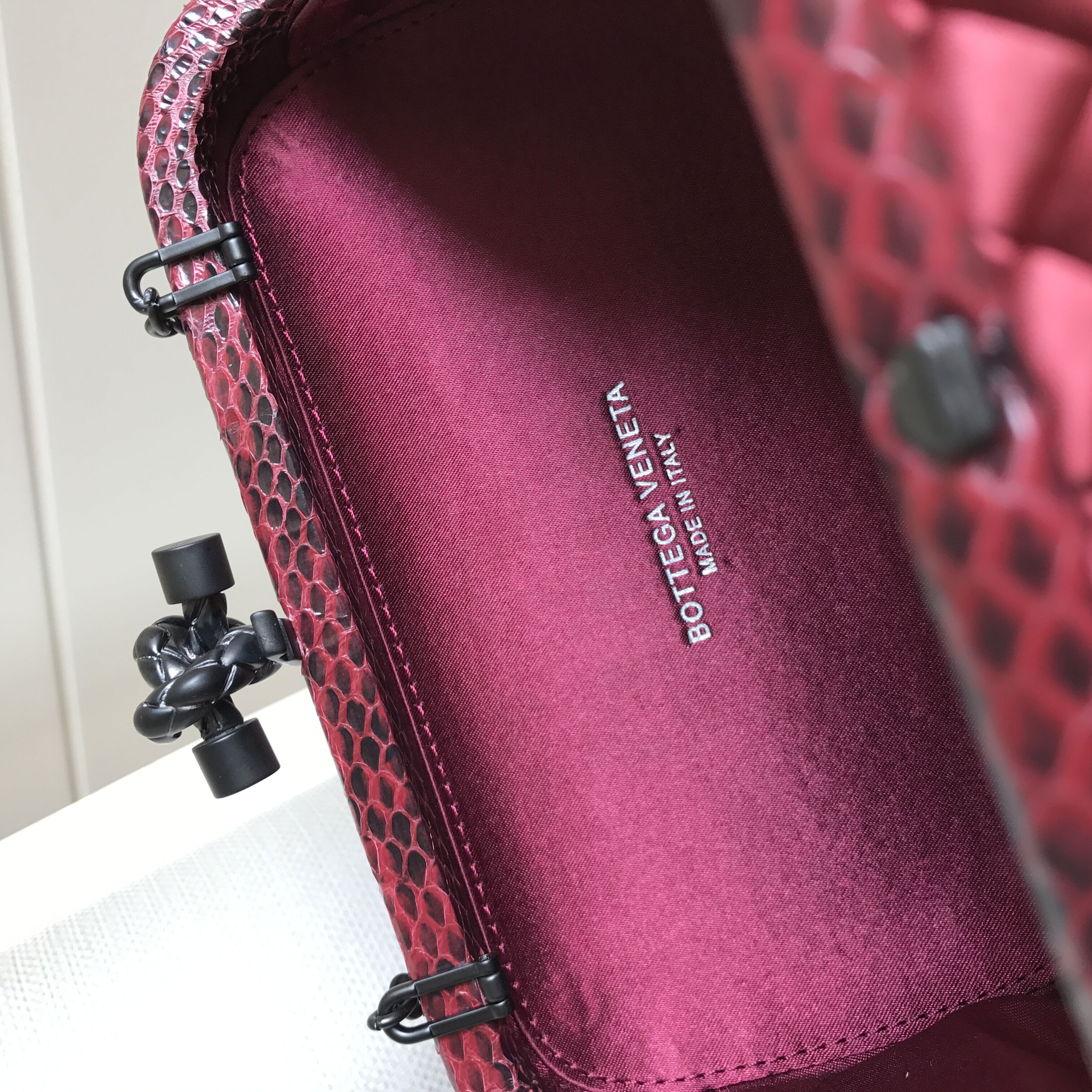 Bottega Veneta  Clutch 5698 Burgundy