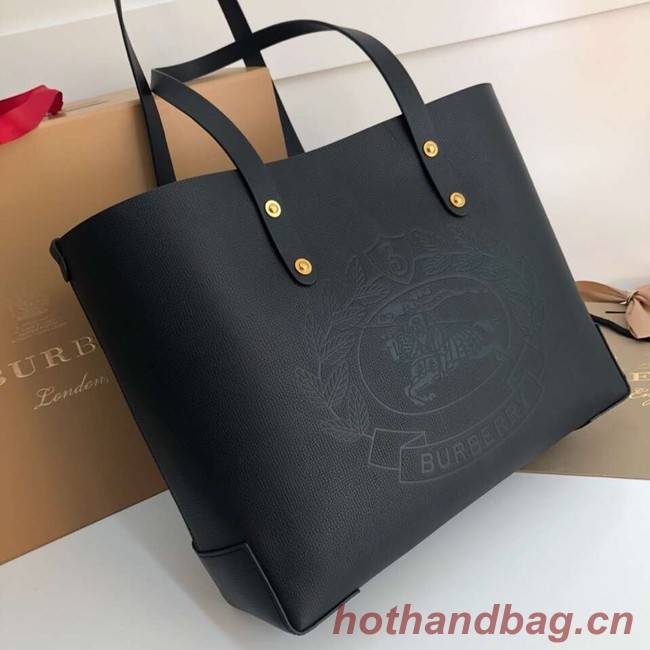 BURBERRY Embossed crest leather tote 13134 black