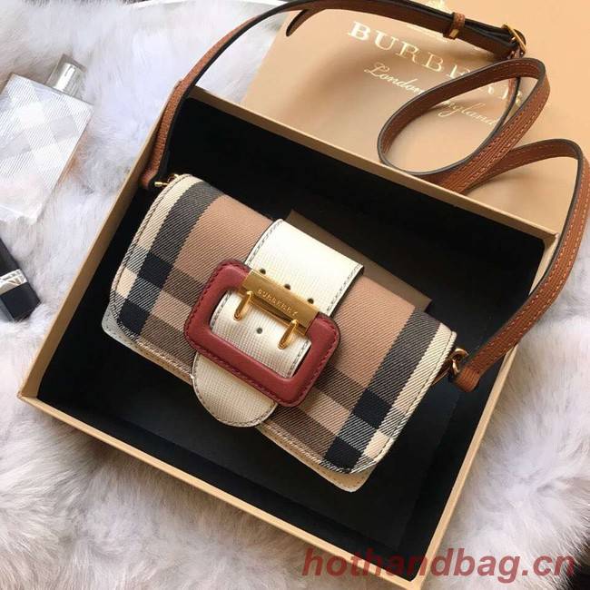 BURBERRY Hampshire vintage check leather cross-body bag 24581 white