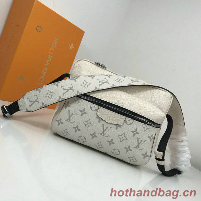 Louis Vuitton Monogram Canvas Messenger PM White M43845