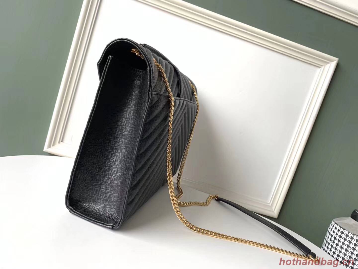 SAINT LAURENT leather shoulder bag 392745 black&gold-toned hardware