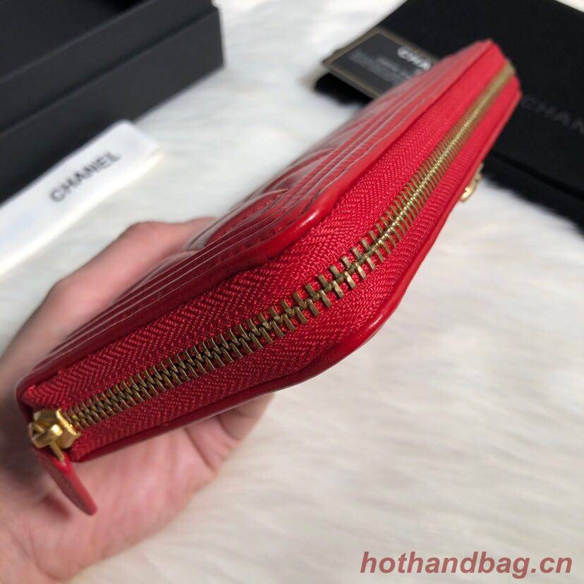 Chanel Lambskin & Gold-Tone Metal A81799 red