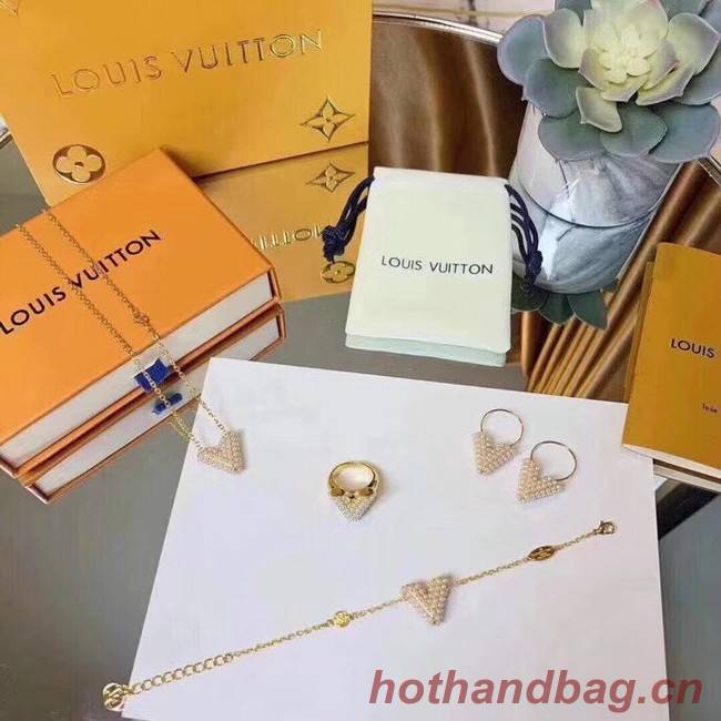 Louis Vuitton Necklace CE4130