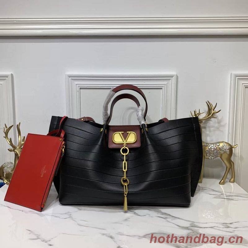 VALENTINO Origianl Leather Bag Bar Embossing V0099F Black