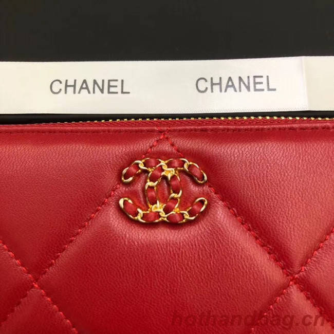 Chanel sheepskin & Gold-Tone Metal Wallet A6870 red