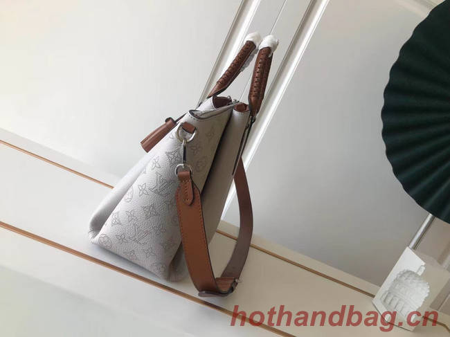 Louis Vuitton original Mahina Leather HAUMEA M55553 Brume Grey