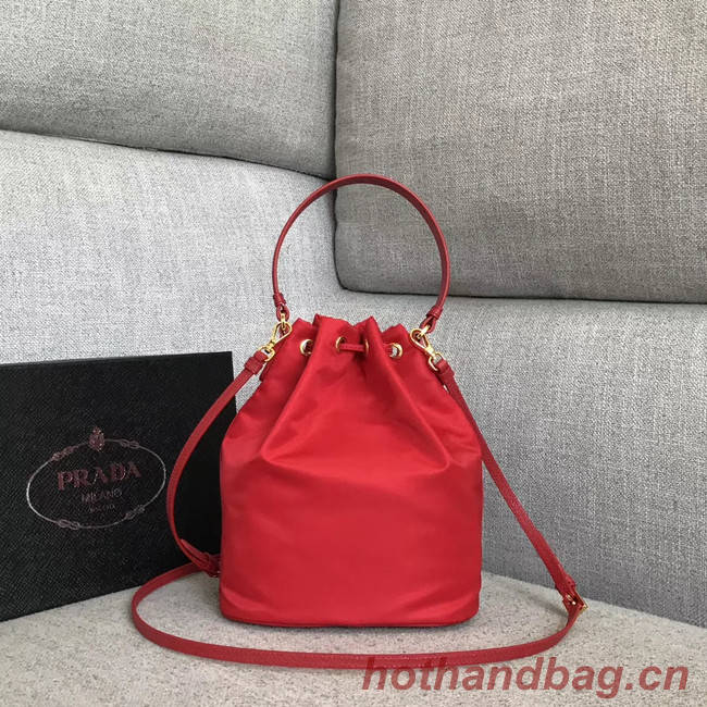 Prada Re-Edition nylon Tote bag 81166 red