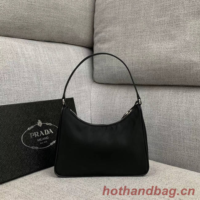 Prada Re-Edition nylon Tote bag 91204 black