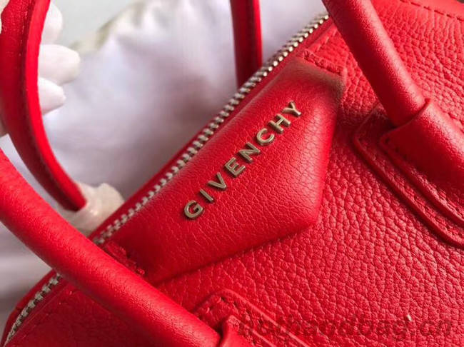 Givenchy Grained Calfskin Antigona Bag BB0511 red