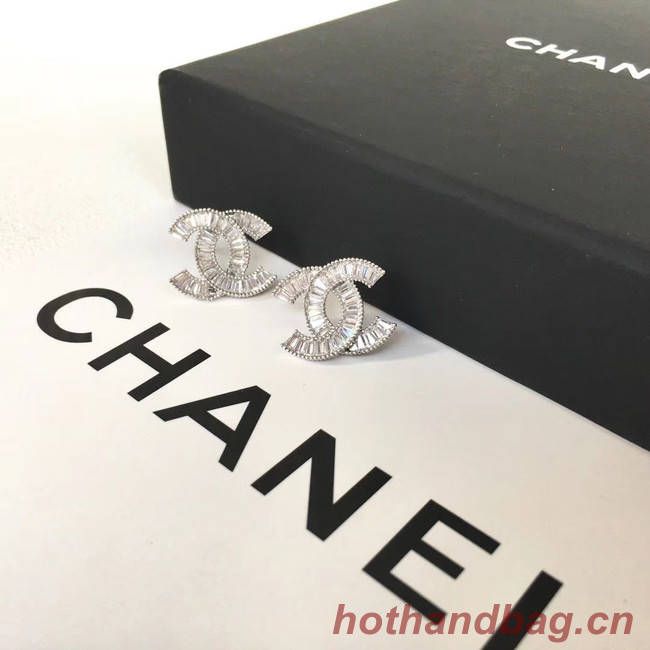 Chanel Earrings CE4668