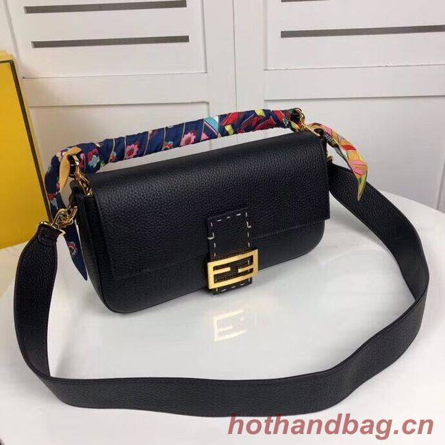 Fendi BAGUETTE leather bag F2466 black