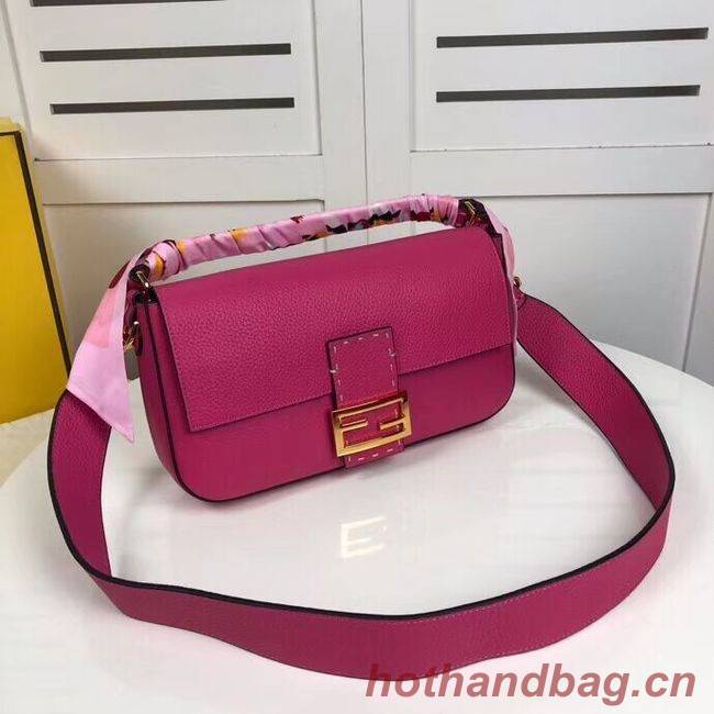 Fendi BAGUETTE leather bag F2466 rose