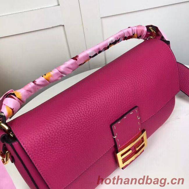 Fendi BAGUETTE leather bag F2466 rose