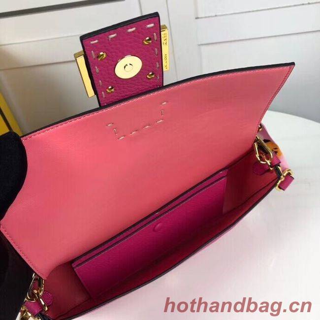 Fendi BAGUETTE leather bag F2466 rose