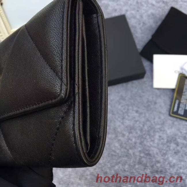 Chanel sheepskin & Gold-Tone Metal Wallet AP0955 black