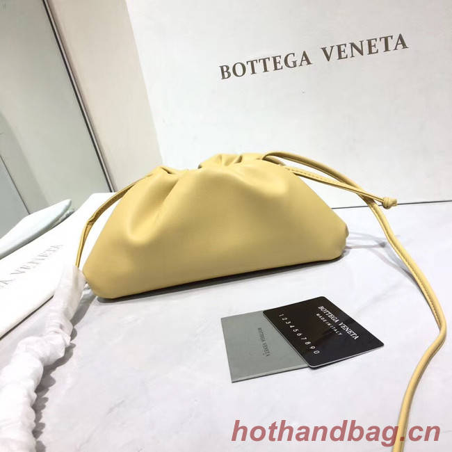 Bottega Veneta Nappa lambskin soft Shoulder Bag  98057 light yellow