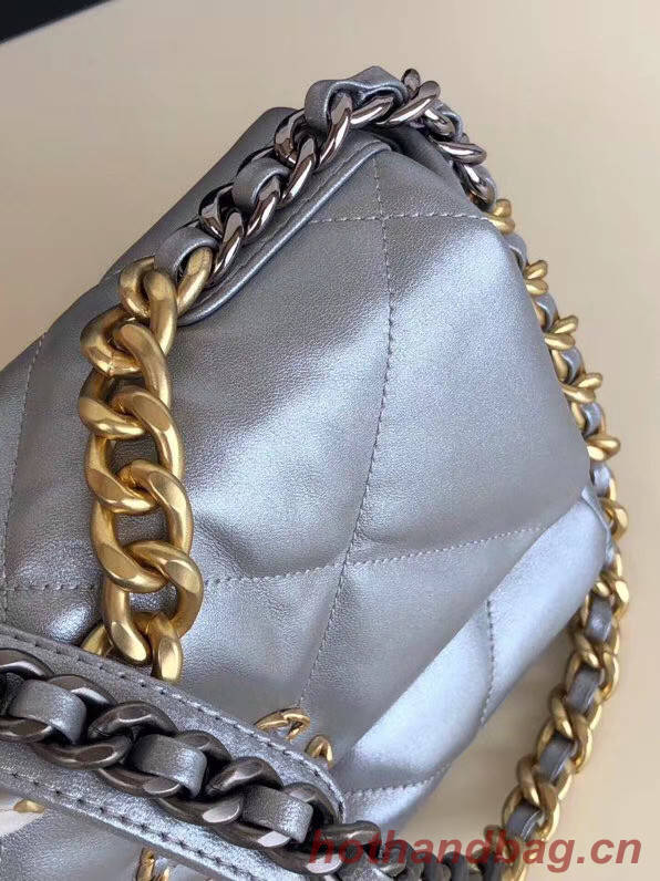 Chanel 19 flap bag AS1160 silver