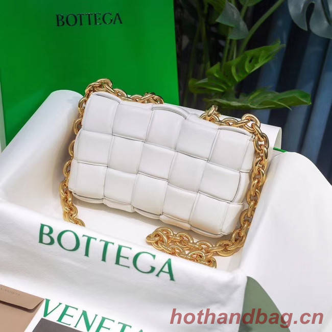 Bottega Veneta THE CHAIN CASSETTE Expedited Delivery 631421 white