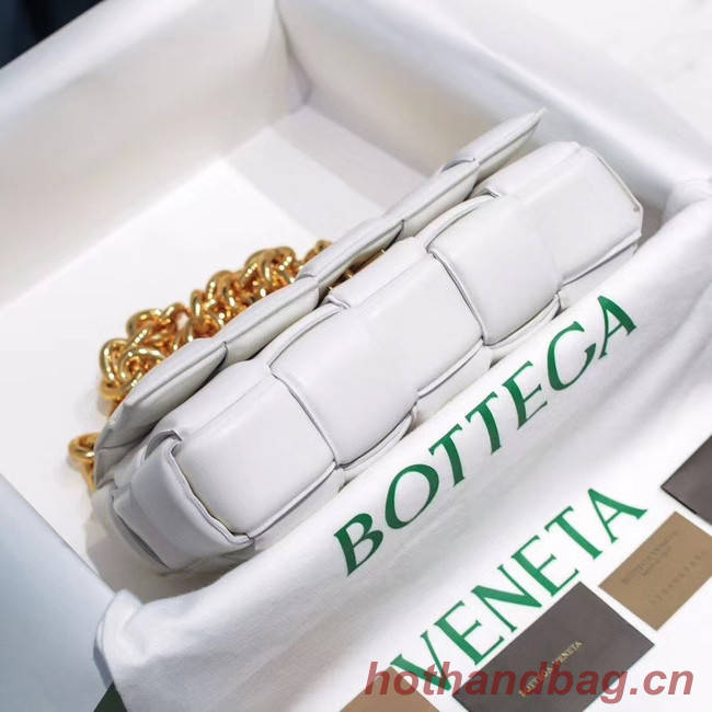 Bottega Veneta THE CHAIN CASSETTE Expedited Delivery 631421 white