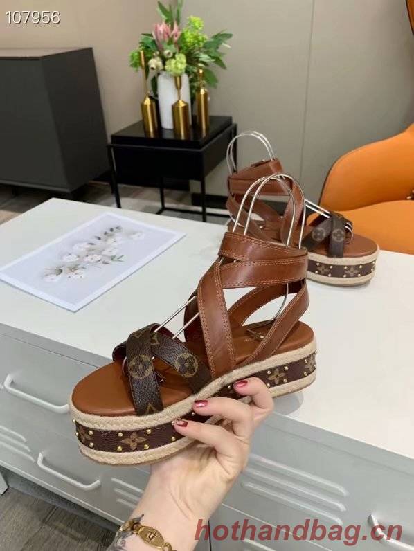 Louis Vuitton Shoes LV994DSC-1