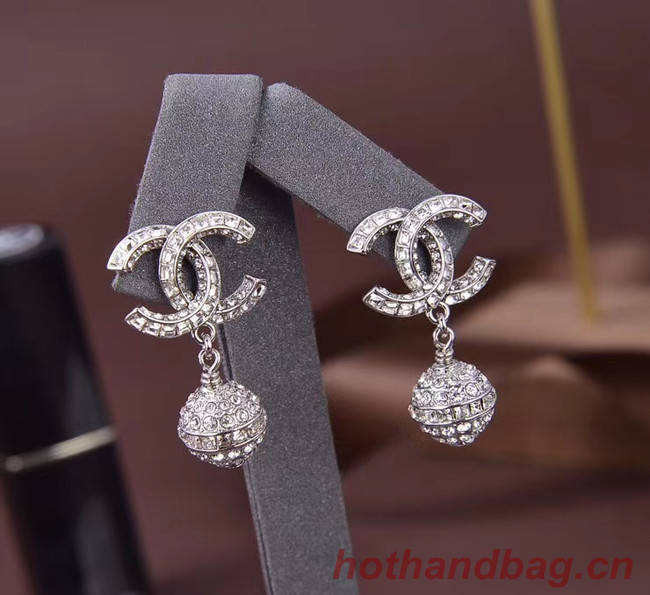 Chanel Earrings CE5631